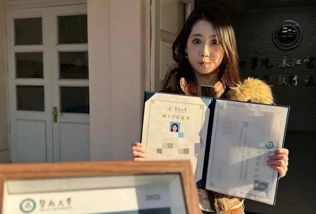 28岁女生攒下人生第一个10万引关注，透露已辞工作，未来筹划中